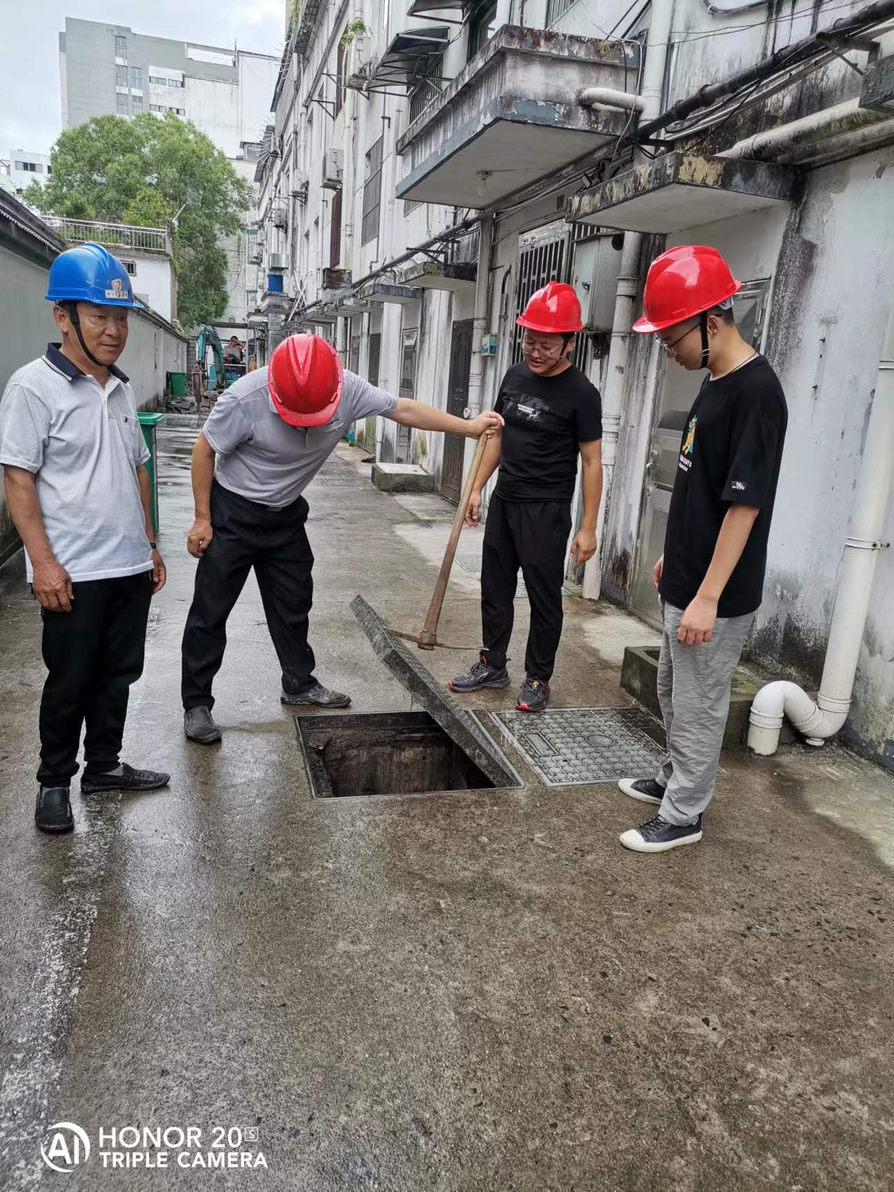 遵守安全生產(chǎn)法，當(dāng)好第一責(zé)任人